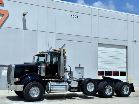 Photos of 2007 PETERBILT 357 for sale in Hutchins, TX at Forge Truck Centers - Texas