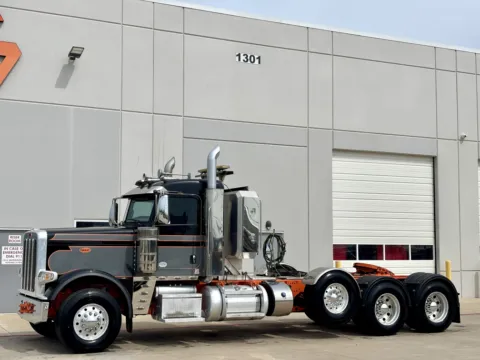 Photos of 2021 PETERBILT 389 for sale in Hutchins, TX at Forge Truck Centers - Texas
