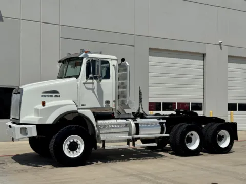 Photos of 2013 WESTERN STAR 4800 for sale in Hutchins, TX at Forge Truck Centers - Texas