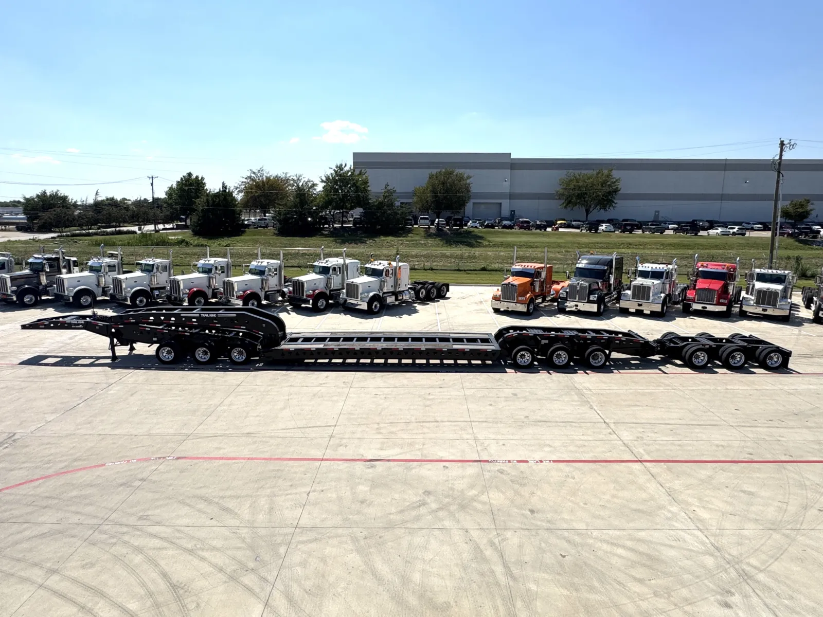 2009 Trail King - image 2