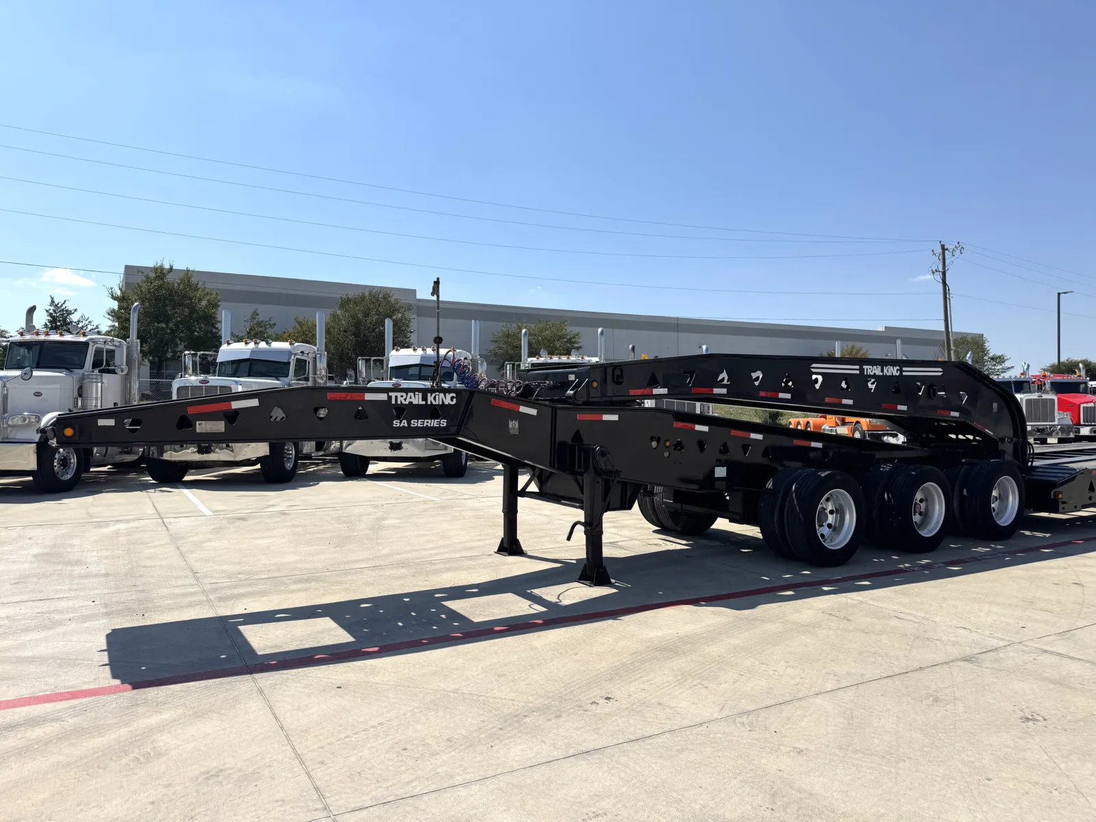 2009 Trail King - image 4