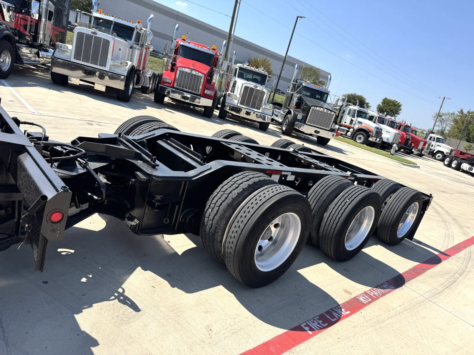 2009 Trail King - image 7