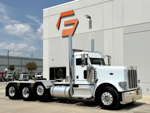 2023 PETERBILT 389 for sale in Hutchins, TX