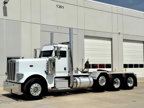 Photos of 2023 PETERBILT 389 for sale in Hutchins, TX at Forge Truck Centers - Texas