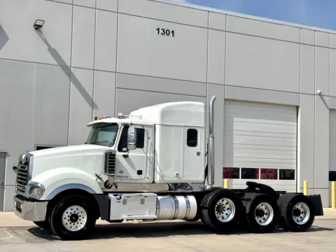 Photos of 2012 MACK TITAN TD713 for sale in Hutchins, TX at Forge Truck Centers - Texas
