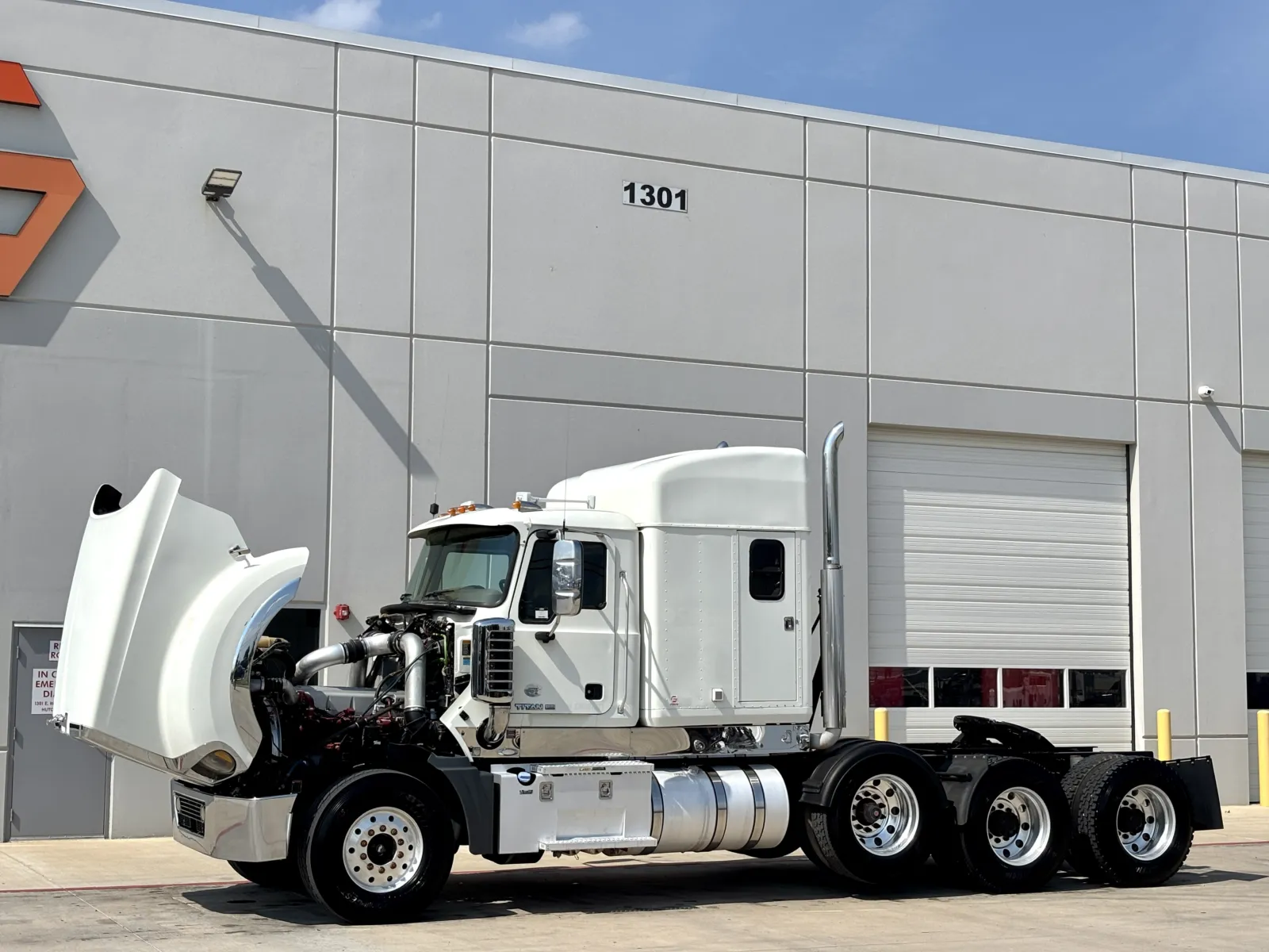 2012 Mack - image 10