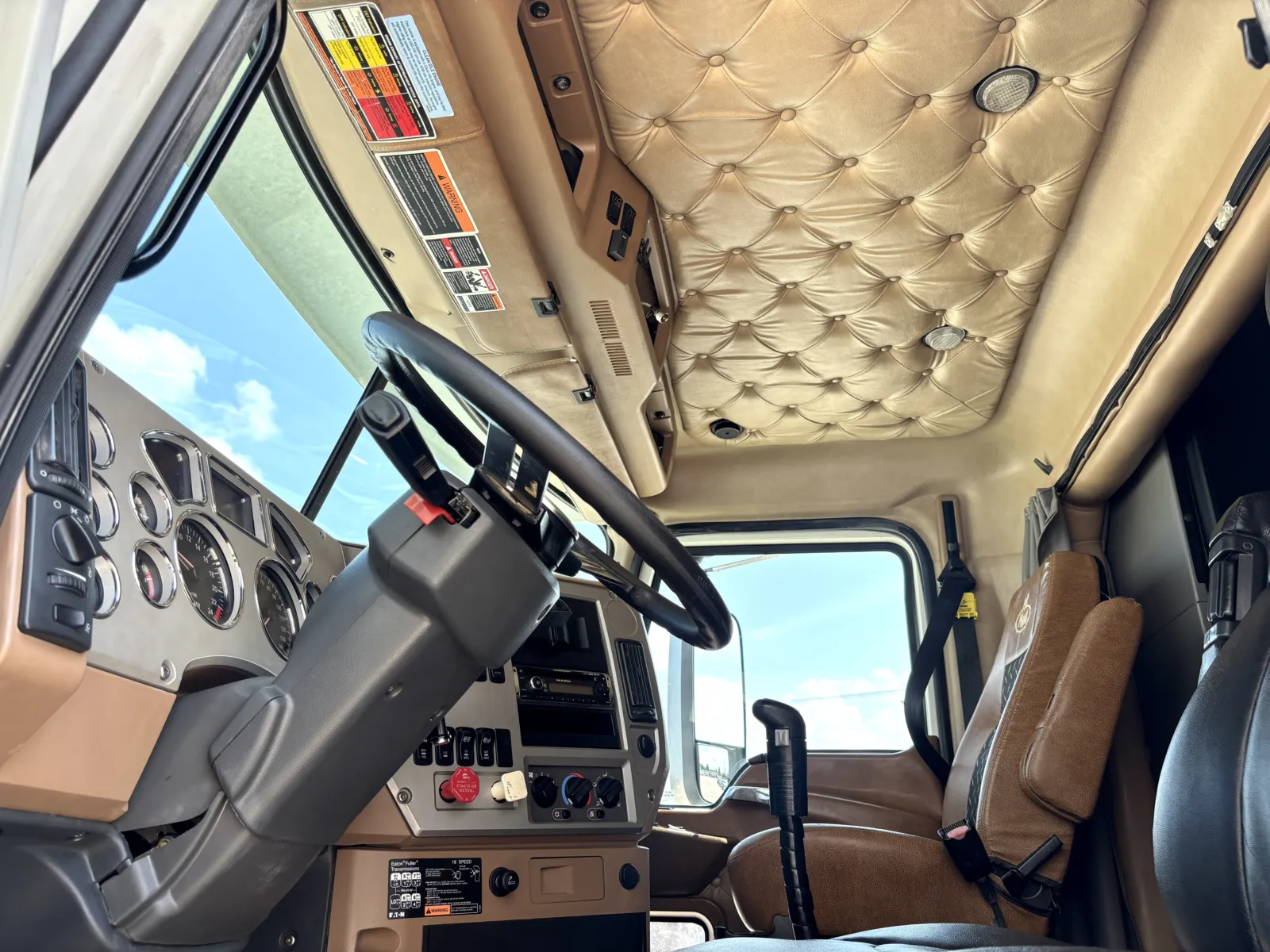 2012 Mack - image 14