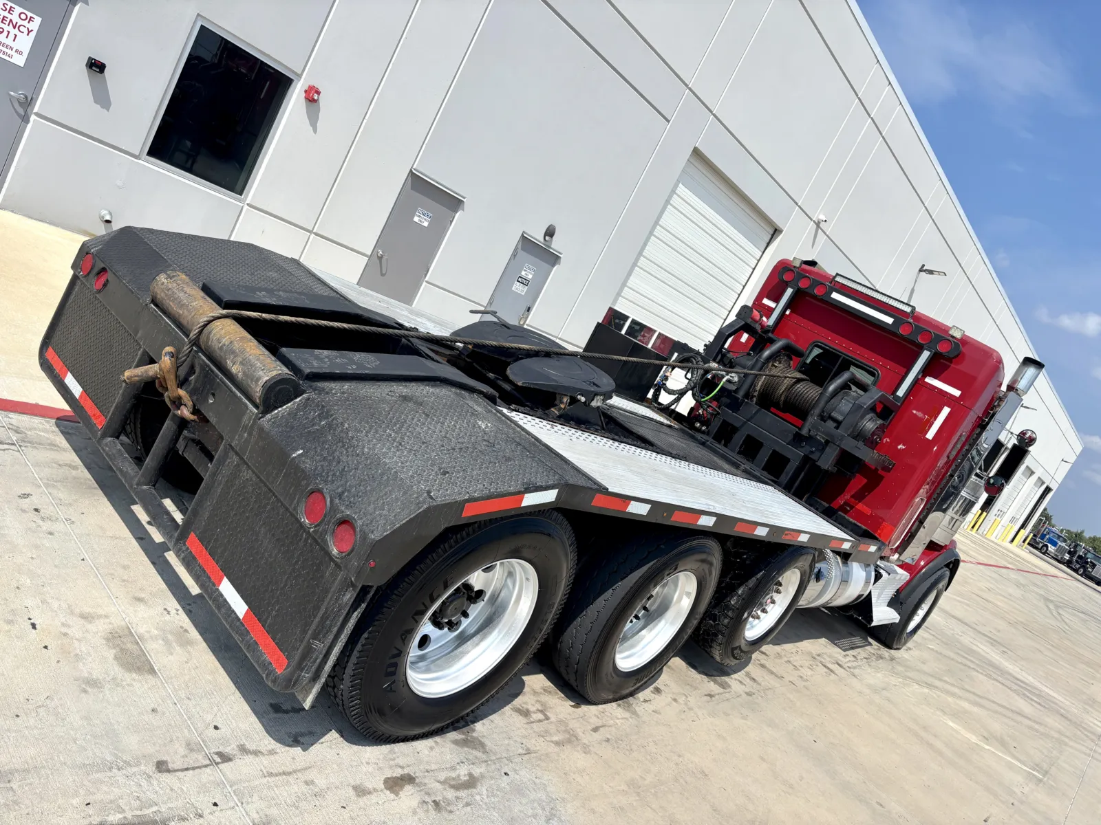 2012 Kenworth T800 - image 11