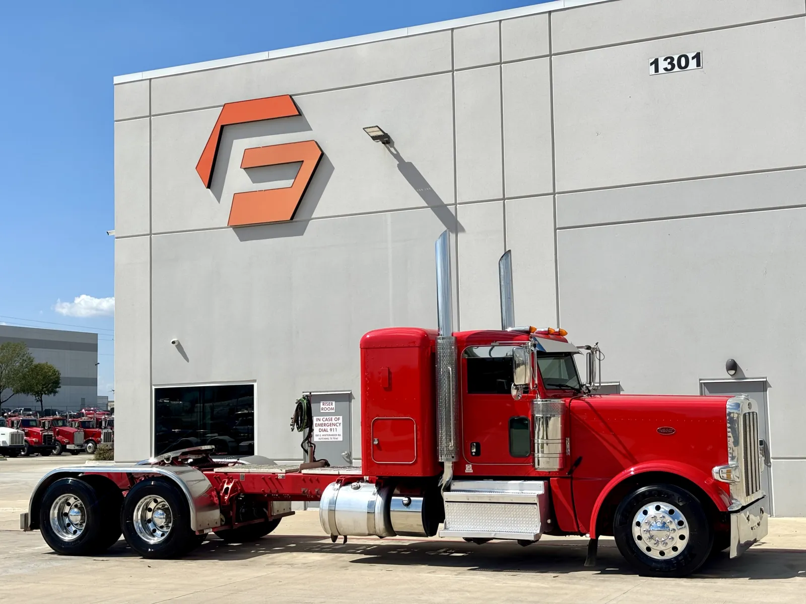 2020 PETERBILT 389 for sale in Hutchins, TX
