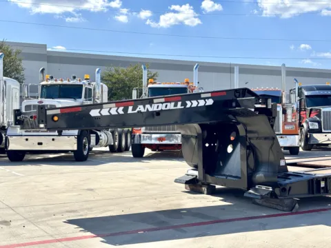 More photos of 2014 LANDOLL RGN at Forge Truck Centers - Texas, TX