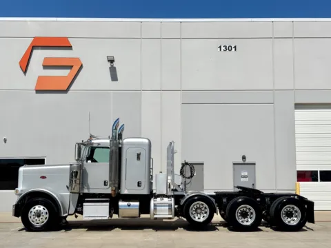 More photos of 2013 PETERBILT 388 at Forge Truck Centers - Texas, TX