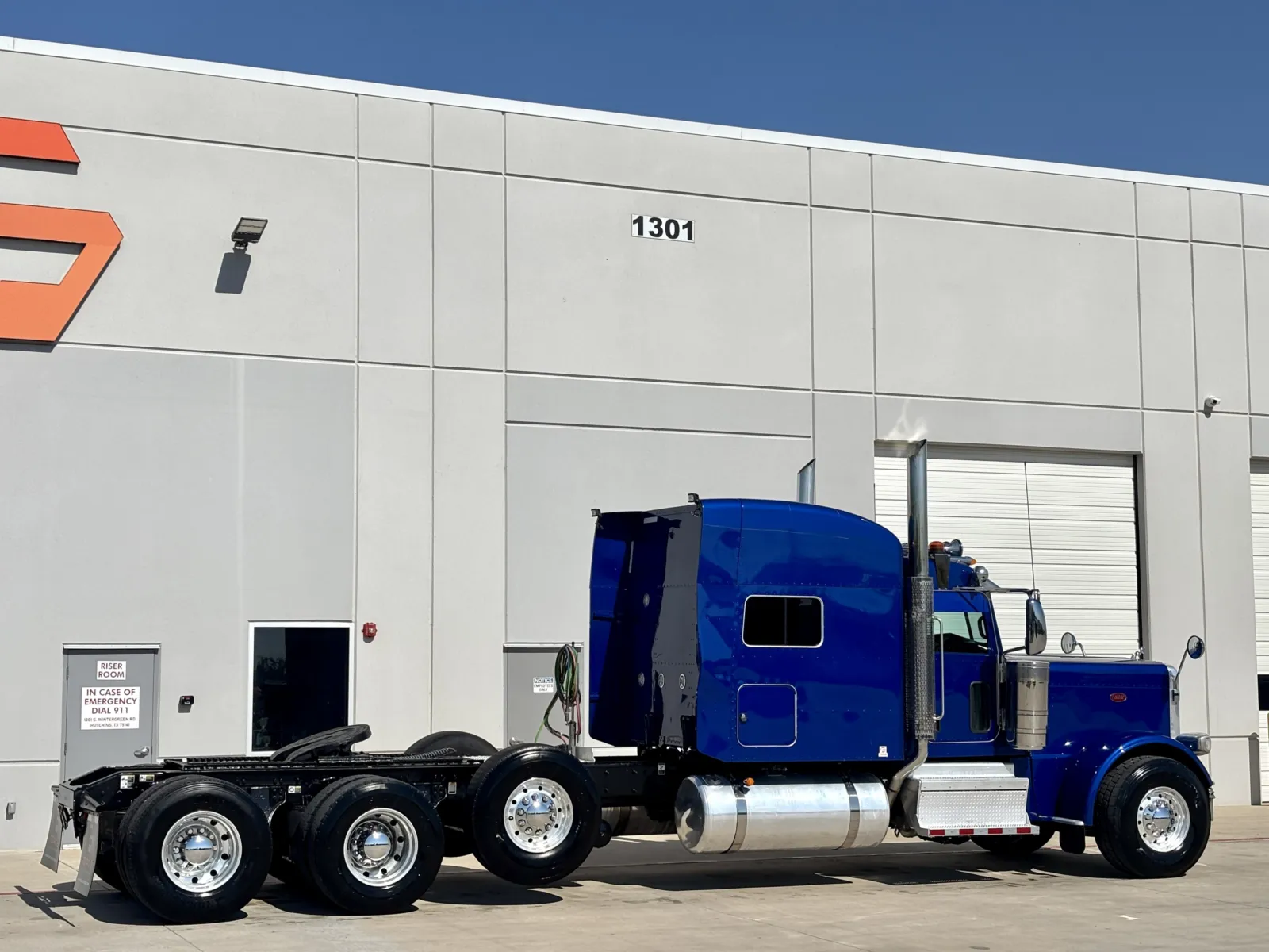 2024 Peterbilt 389 - image 5