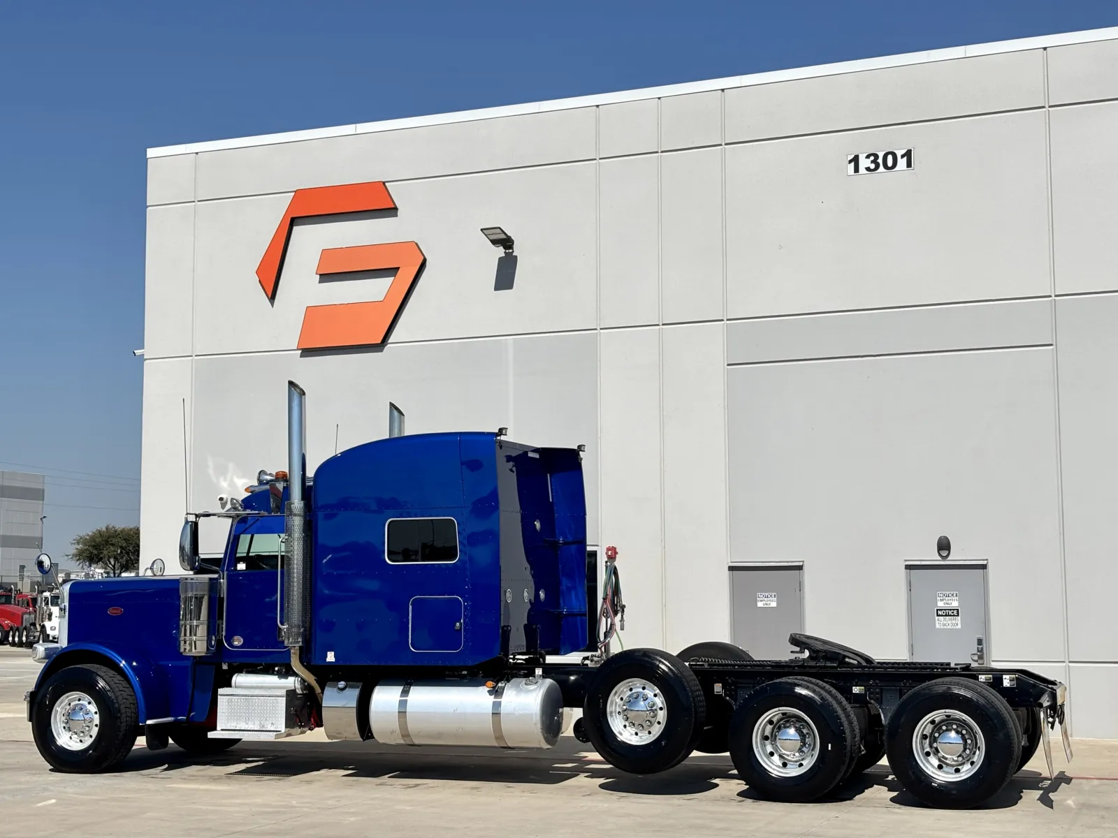 2024 Peterbilt 389 - image 6