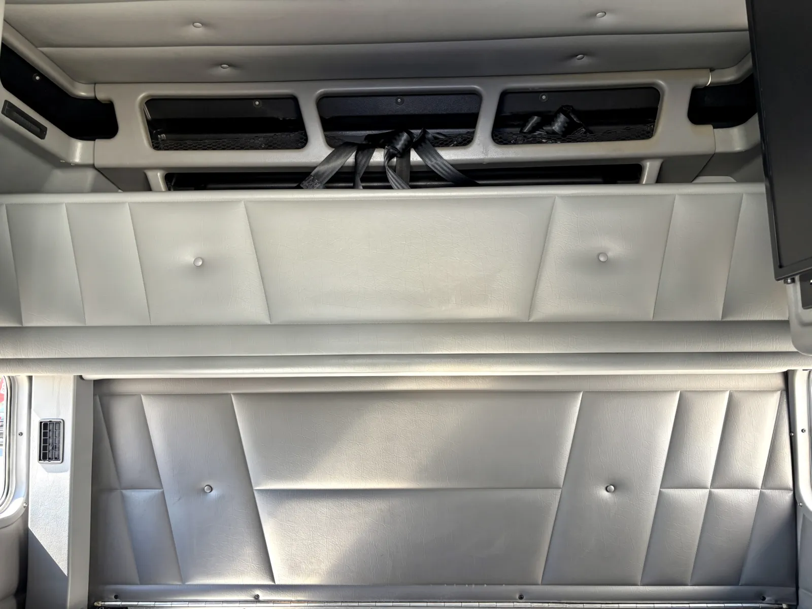 2024 Peterbilt 389 - image 22