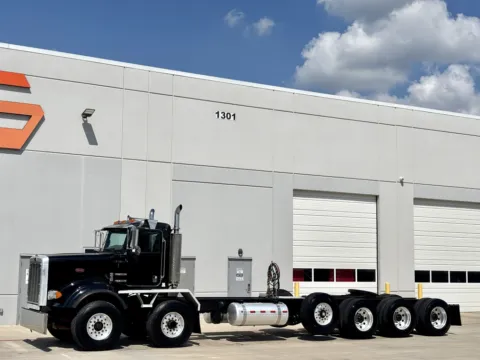 Photos of 2007 PETERBILT 357 for sale in Hutchins, TX at Forge Truck Centers - Texas