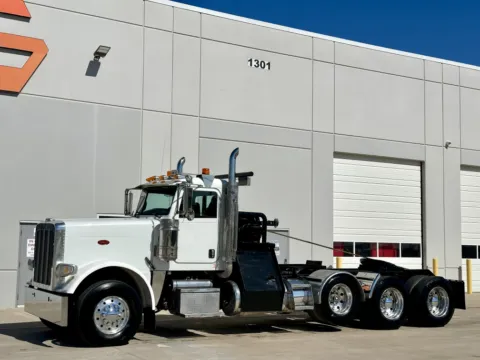 Photos of 2014 PETERBILT 388 for sale in Hutchins, TX at Forge Truck Centers - Texas