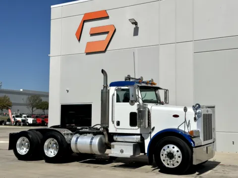 2005 PETERBILT 379 for sale in Hutchins, TX