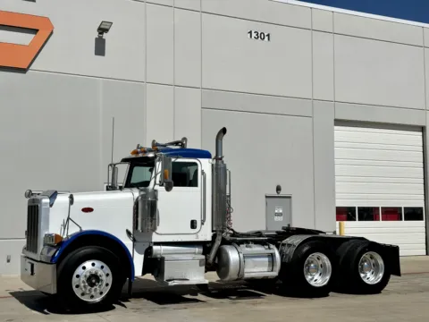 Photos of 2005 PETERBILT 379 for sale in Hutchins, TX at Forge Truck Centers - Texas