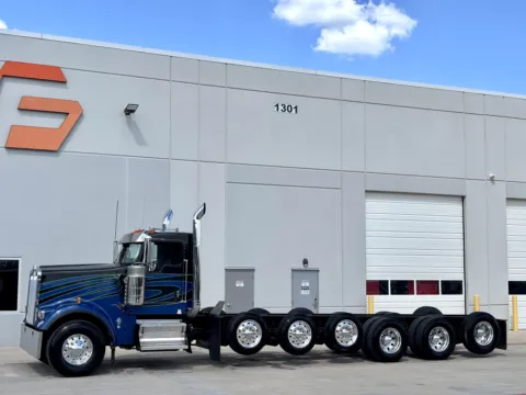 Photos of 2015 KENWORTH W900 for sale in Hutchins, TX at Forge Truck Centers - Texas