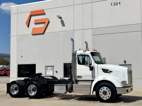 2014 PETERBILT 567 for sale in Hutchins, TX