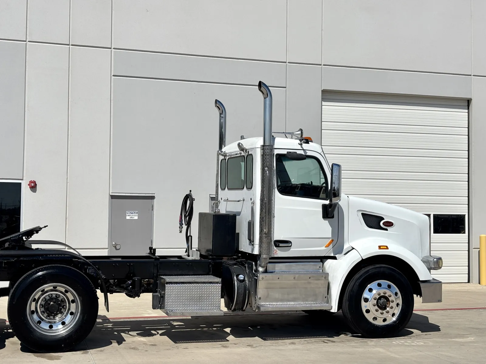 2014 Peterbilt 567 - image 7