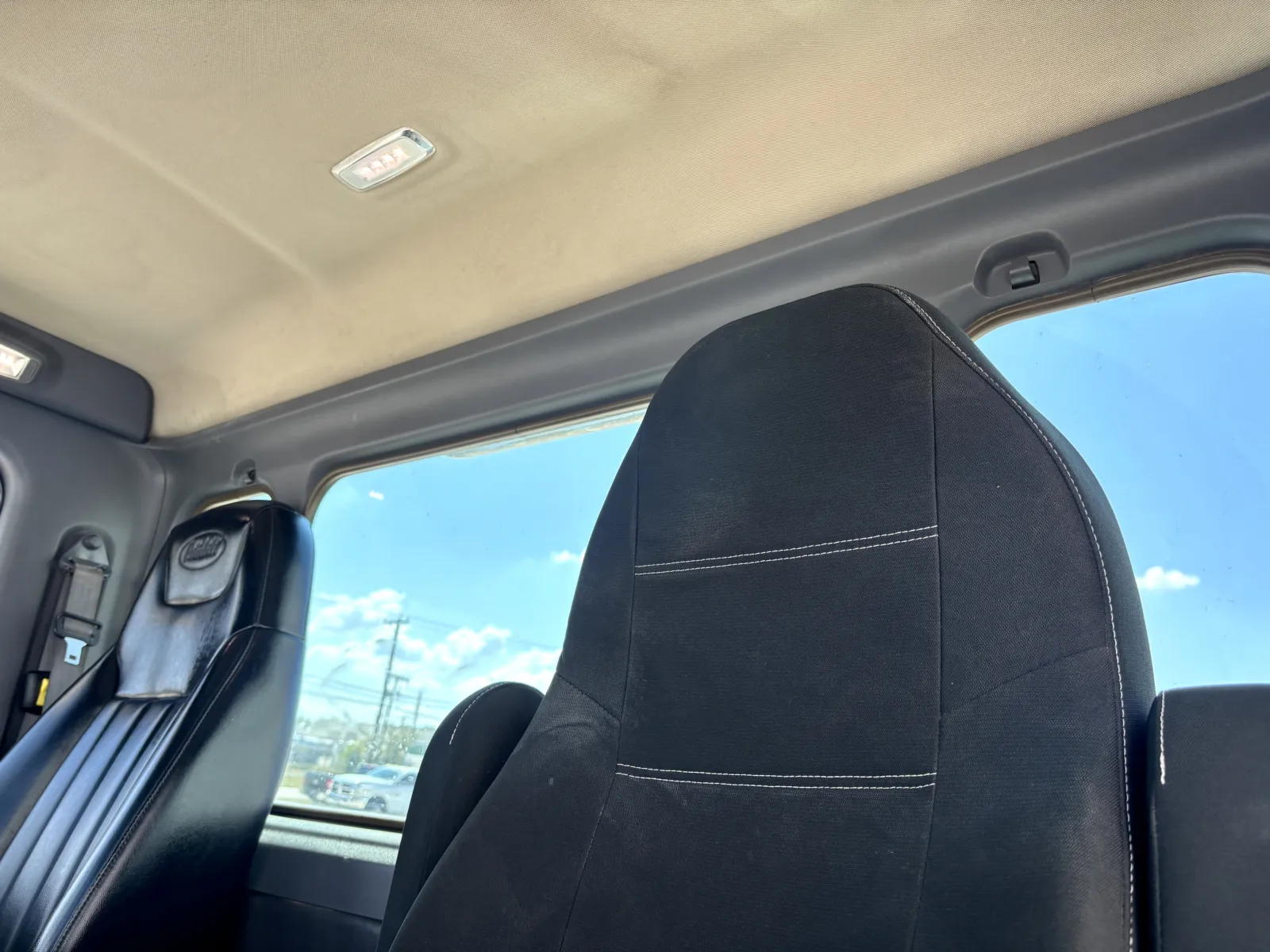 2014 Peterbilt 567 - image 19