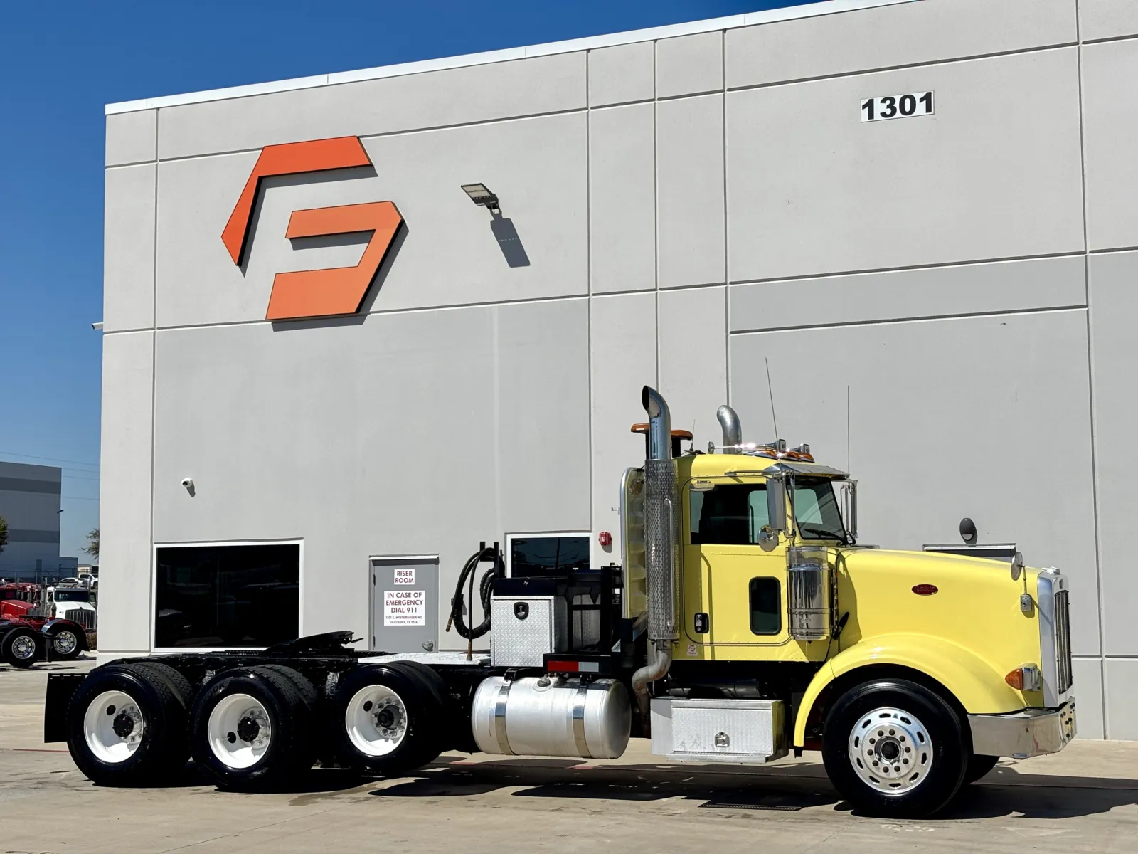 2010 PETERBILT 367
