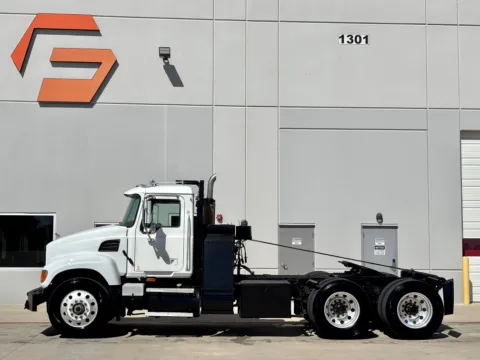 More photos of 2007 MACK CV713 at Forge Truck Centers - Texas, TX