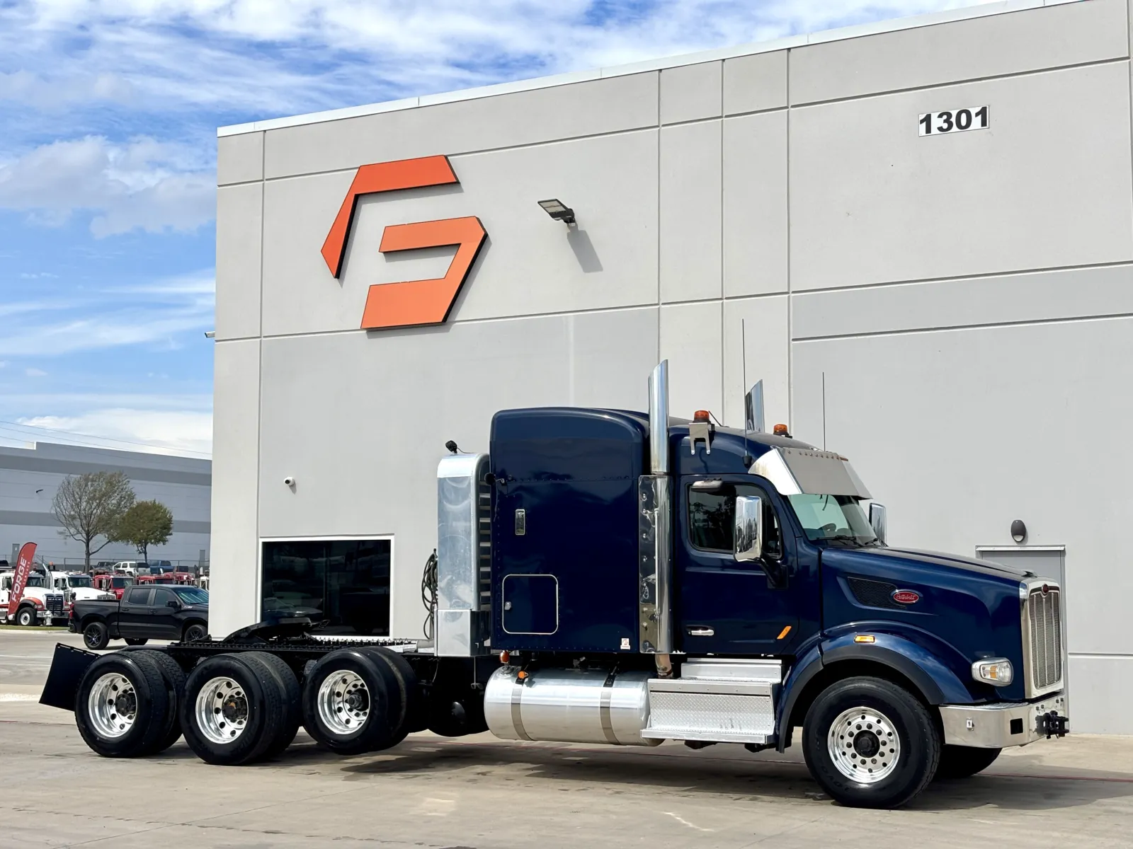 2021 PETERBILT 567 for sale in Hutchins, TX