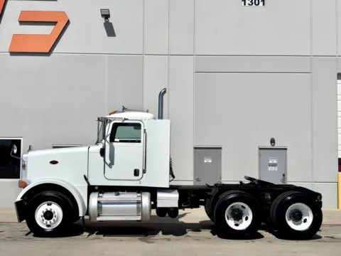 More photos of 2006 PETERBILT 378 at Forge Truck Centers - Texas, TX
