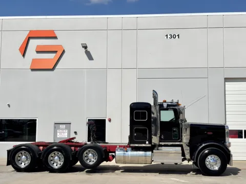 Another view of 2023 PETERBILT 389 for sale in Hutchins, TX at Forge Truck Centers - Texas