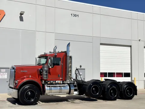 Photos of 2023 KENWORTH W900 for sale in Hutchins, TX at Forge Truck Centers - Texas