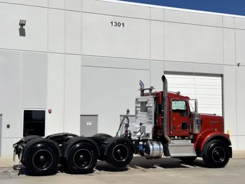 More photos of 2023 KENWORTH W900 at Forge Truck Centers - Texas, TX