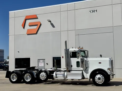 2020 PETERBILT 389 for sale in Hutchins, TX
