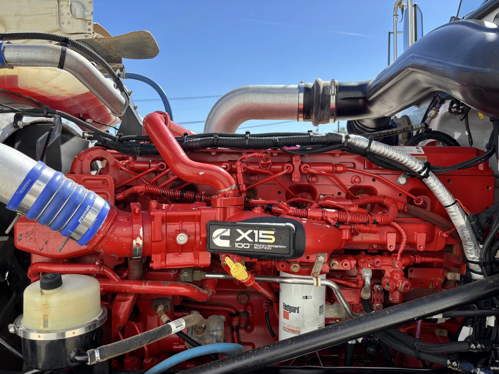 2020 Peterbilt 389 - image 13