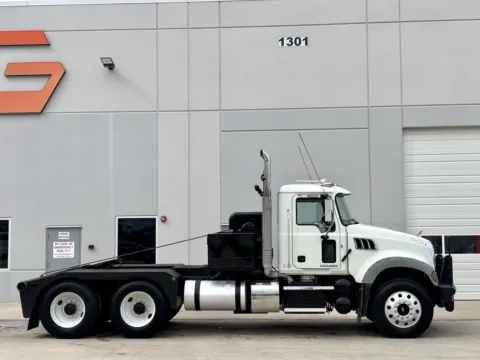 Another view of 2015 MACK GU713 for sale in Hutchins, TX at Forge Truck Centers - Texas
