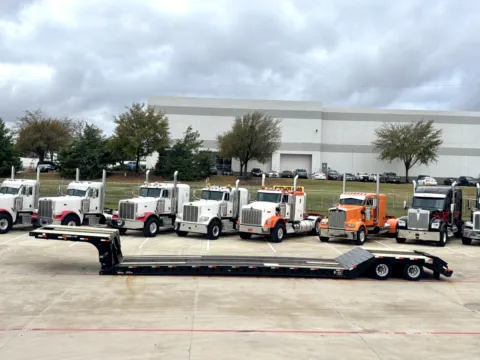 Photos of 2011 TRAIL KING LOWBOY for sale in Hutchins, TX at Forge Truck Centers - Texas