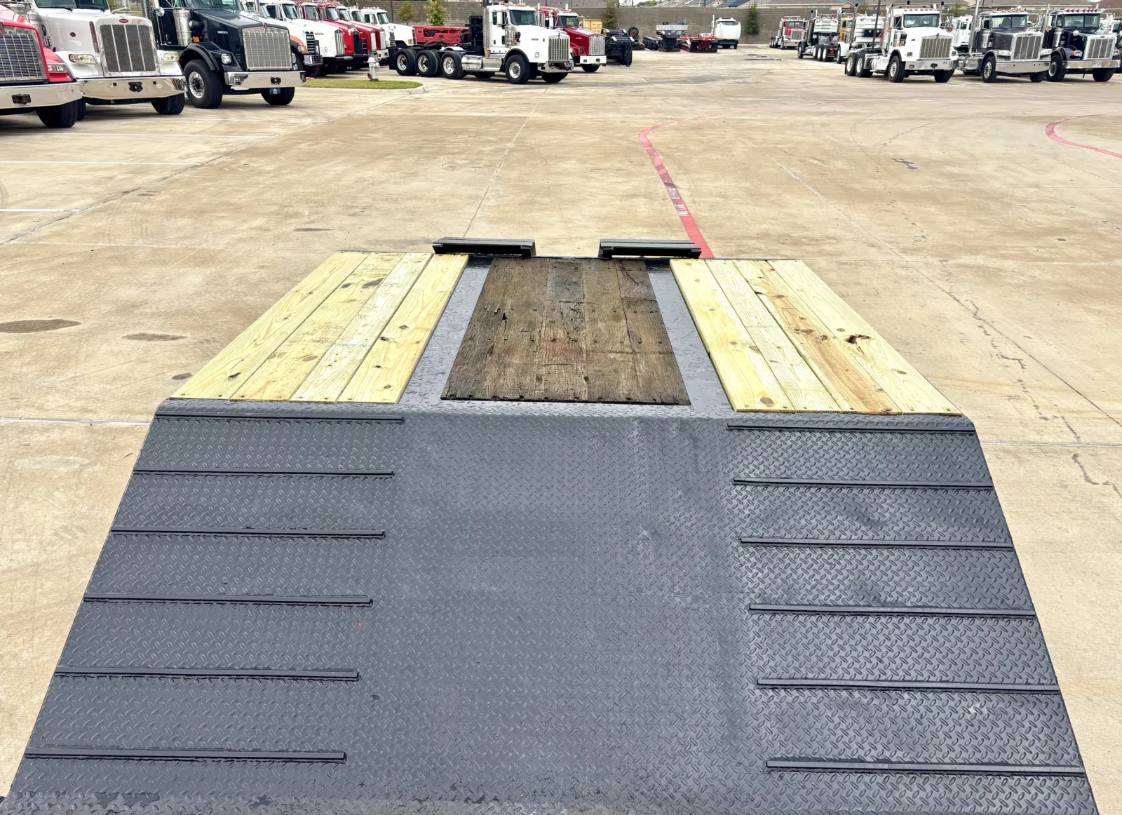 2011 Trail King - image 7