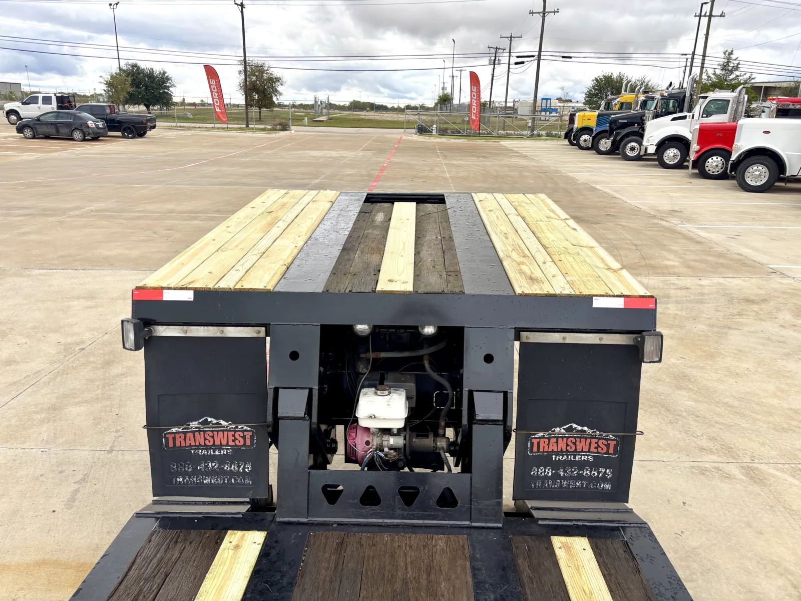 2011 Trail King - image 8