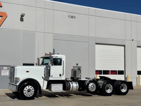 Photos of 2020 PETERBILT 389 for sale in Hutchins, TX at Forge Truck Centers - Texas