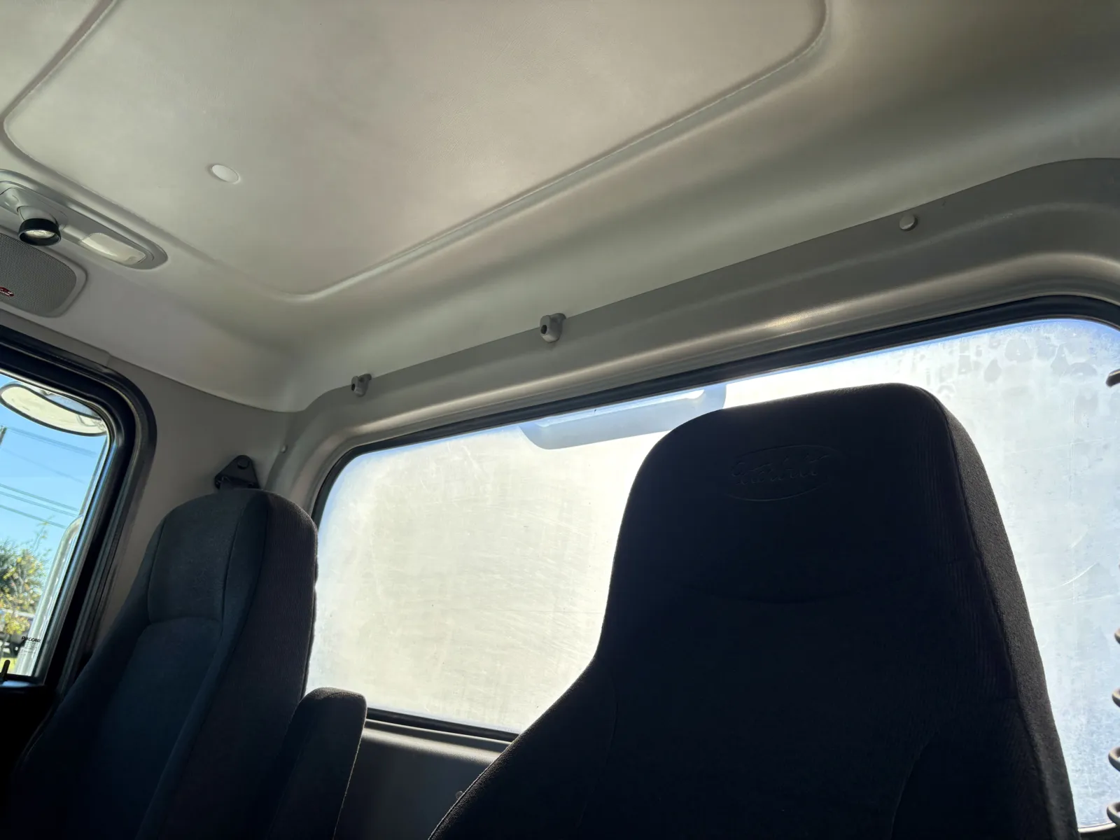 2020 Peterbilt 389 - image 20