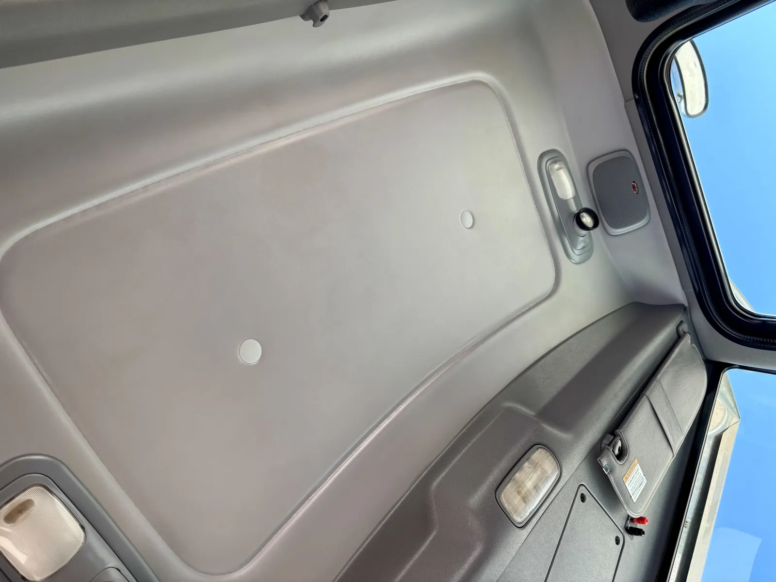 2020 Peterbilt 389 - image 21