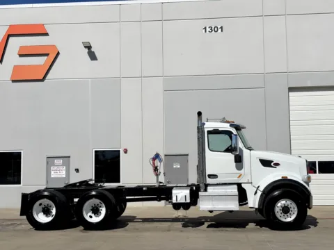Another view of 2019 PETERBILT 567 for sale in Hutchins, TX at Forge Truck Centers - Texas