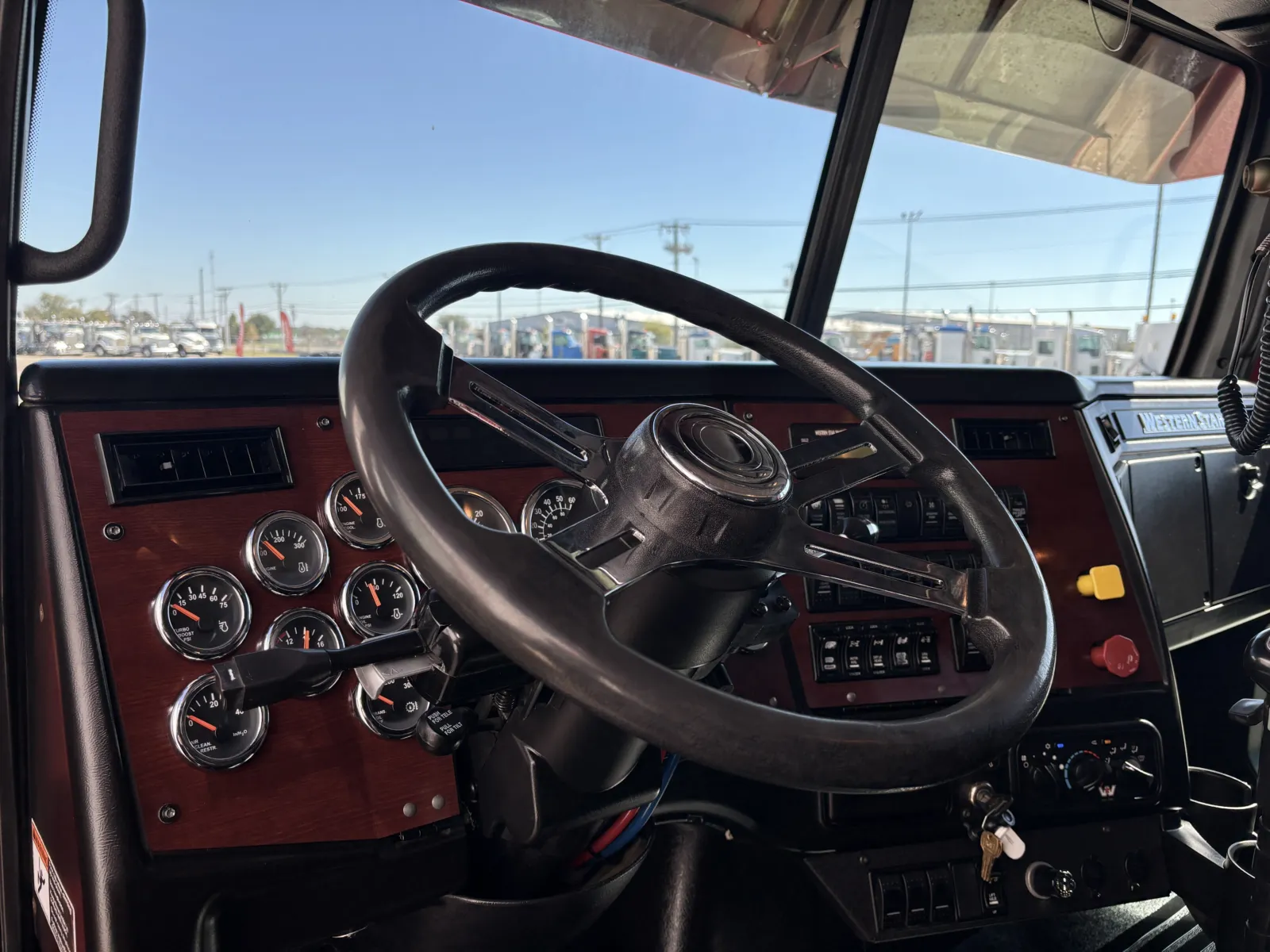 2019 Western Star 4900 - image 15