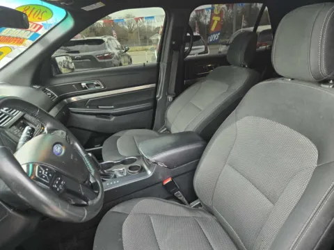 More photos of 2018 Ford Explorer XLT at OG Auto Finance, IN