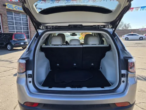 More photos of 2020 Jeep Compass at OG Auto Finance, IN