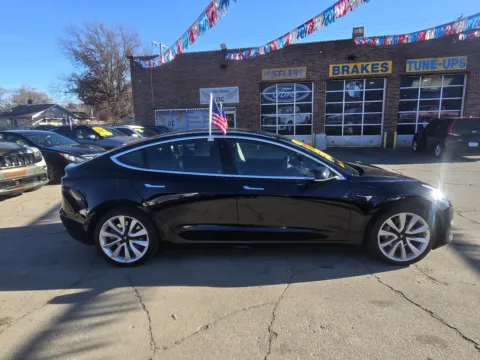 More photos of 2019 Tesla Model 3 at OG Auto Finance, IN