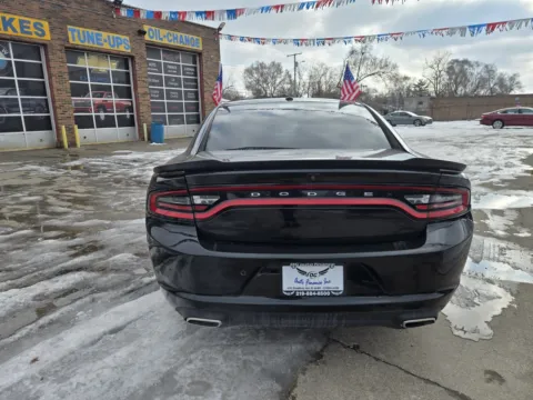 More photos of 2018 Dodge Charger SXT at OG Auto Finance, IN