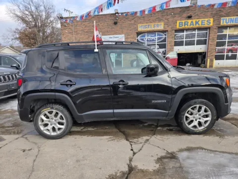 More photos of 2017 Jeep Renegade at OG Auto Finance, IN