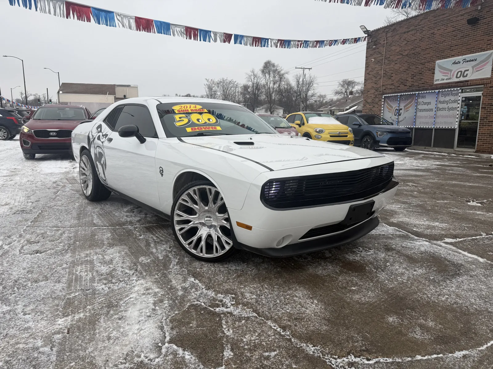 White 2014 Dodge Challenger SXT for sale in Gary, IN